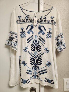 NWT Jacqueline B White Blue Embroidered Tunic | Size M | Folk Art | Boho